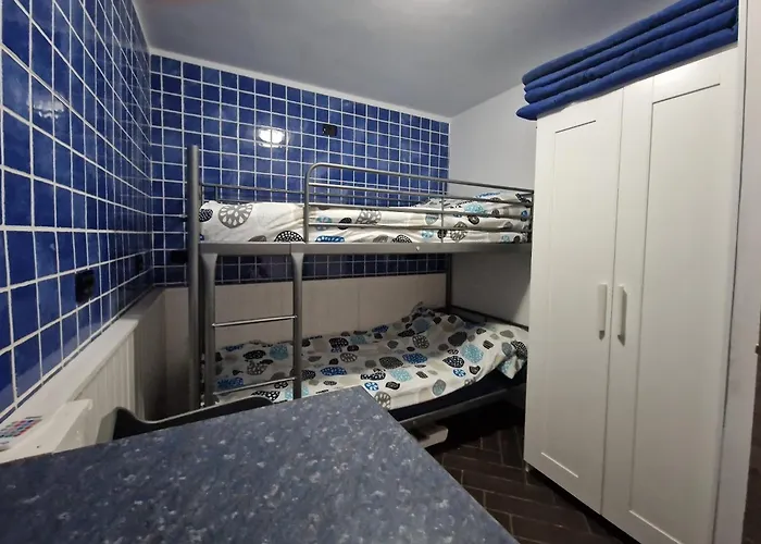 公寓 2-bed Sleeps 4 Steps Out On To The Pool