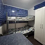 شقة 2-bed Sleeps 4 Steps Out On To The Pool